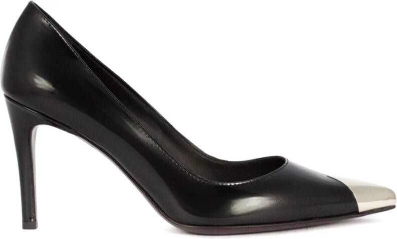 Roberto Festa Zwarte leren pumps met metalen neus