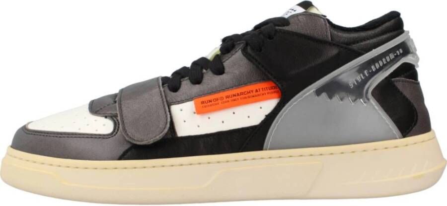 RUN OF Legend One M Errant Legend Sneakers