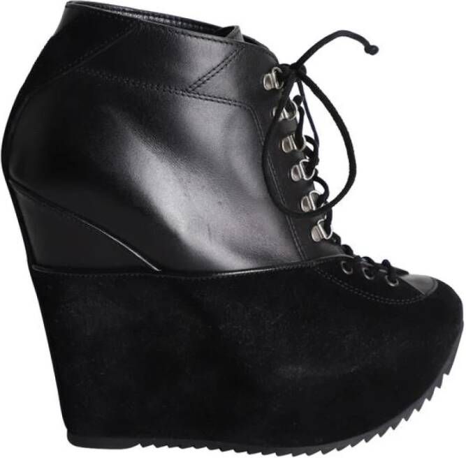 Saint Laurent Vintage Tweedehands LaceUp Wedge Boots Platform