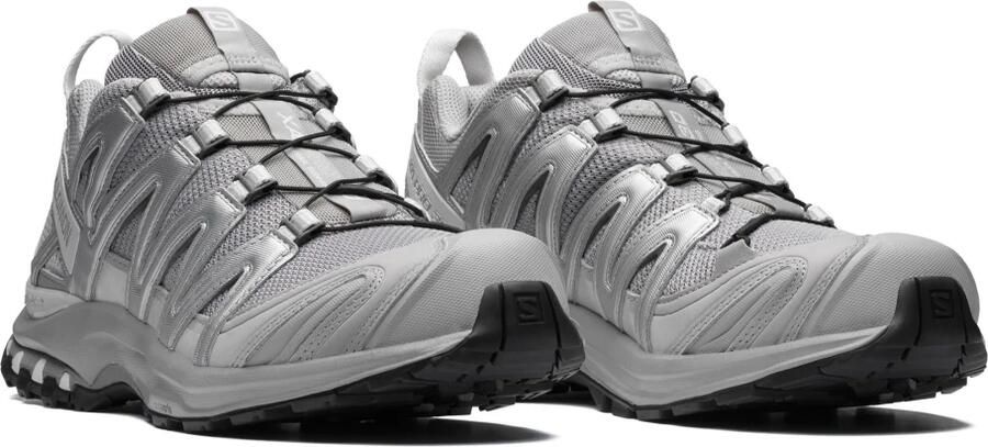 Salomon Zilveren Sneakers Paneeldesign Slip-On Stijl