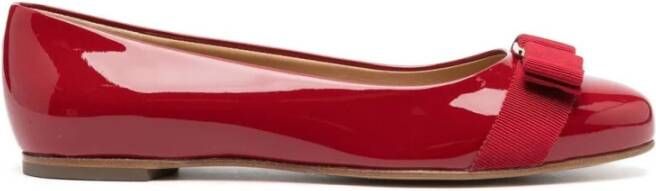 Salvatore Ferragamo Rode platte schoenen Elegant stijl Red Dames