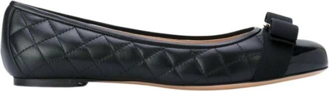 Salvatore Ferragamo Platte schoenen voor vrouwen Black Dames