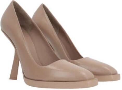 Salvatore Ferragamo Beige Leren Hakken Décolleté Beige Dames