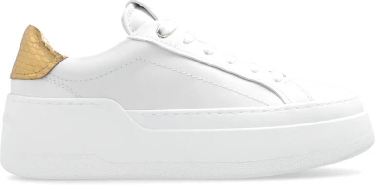Salvatore Ferragamo Witte Sneakers Paneelontwerp Logo Plaque White Dames