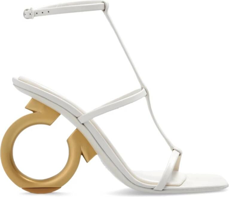 Salvatore Ferragamo Elina sandalen met hak Beige Dames