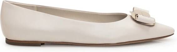 Salvatore Ferragamo Crème Balletschoenen voor Vrouwen Beige Dames