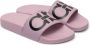 Salvatore Ferragamo Groovy Rubberen Slippers met Logo Print Roze Dames - Thumbnail 7