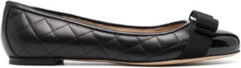 Salvatore Ferragamo Platte schoenen voor vrouwen Black Dames