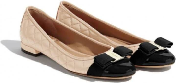 Salvatore Ferragamo Beige en Zwart Nappa Leren Ballet Flats Beige Dames