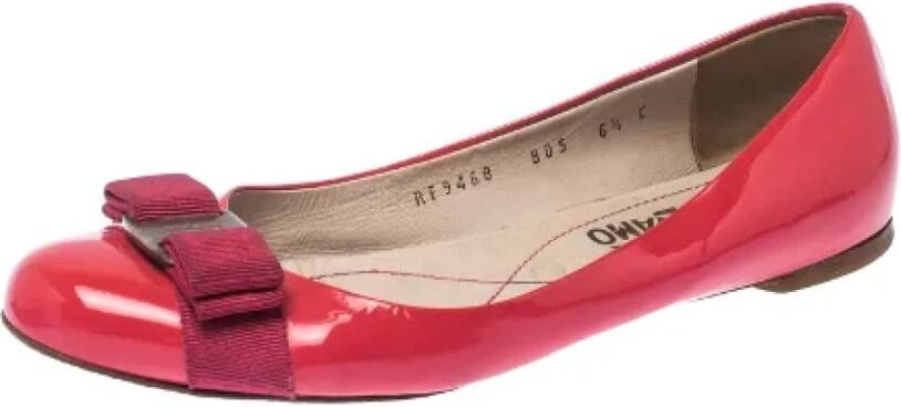 Salvatore Ferragamo Pre-owned Leather flats Pink Dames