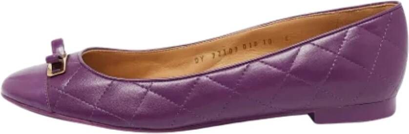 Salvatore Ferragamo Pre-owned Leather flats Purple Dames