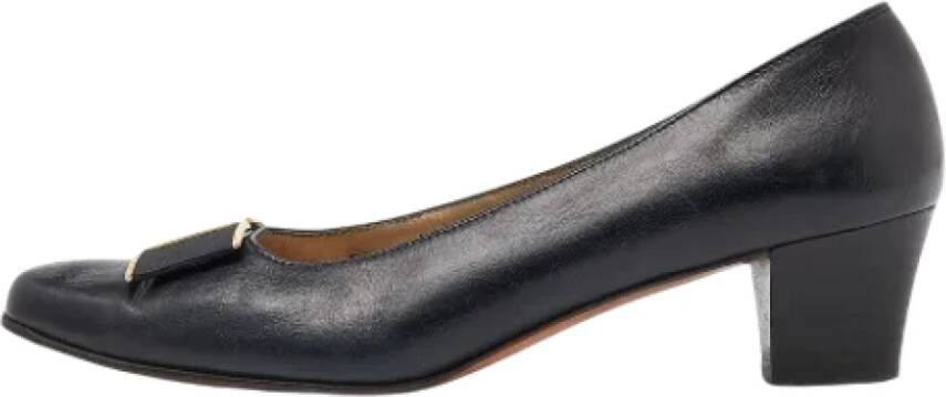 Salvatore Ferragamo Pre-owned Leather heels Blue Dames