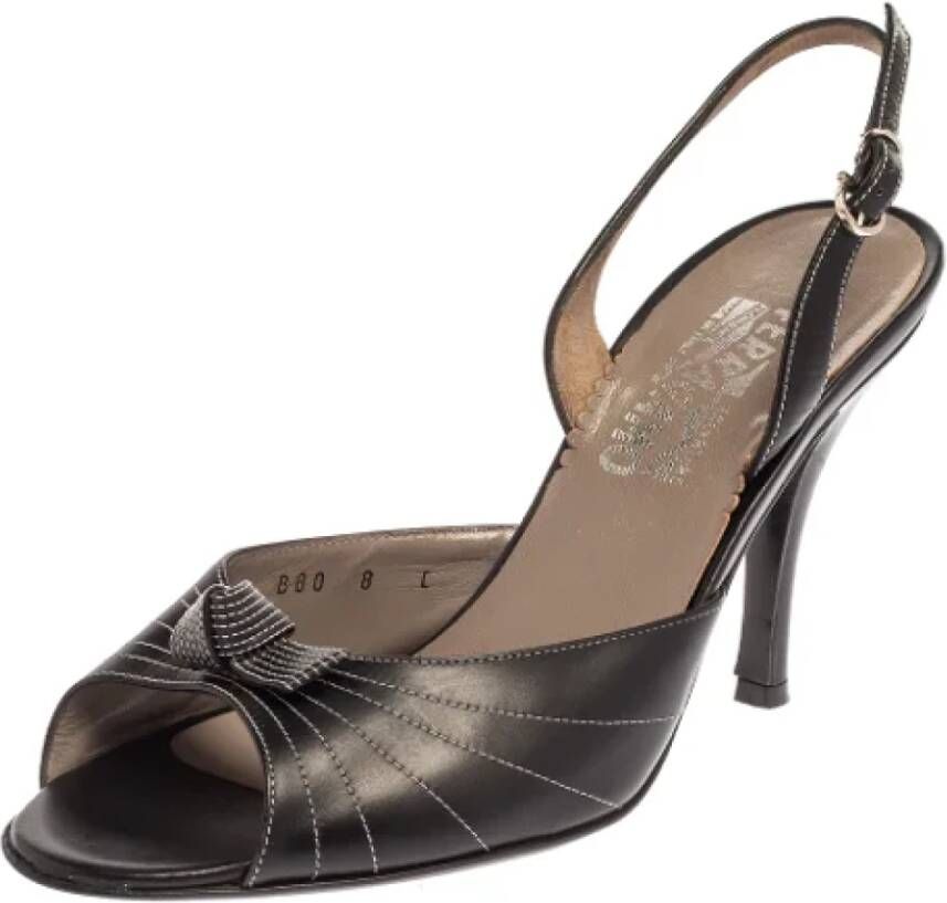 Salvatore Ferragamo Pre-owned Leather sandals Black Dames