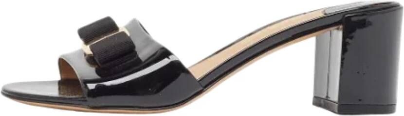 Salvatore Ferragamo Pre-owned Leather sandals Black Dames