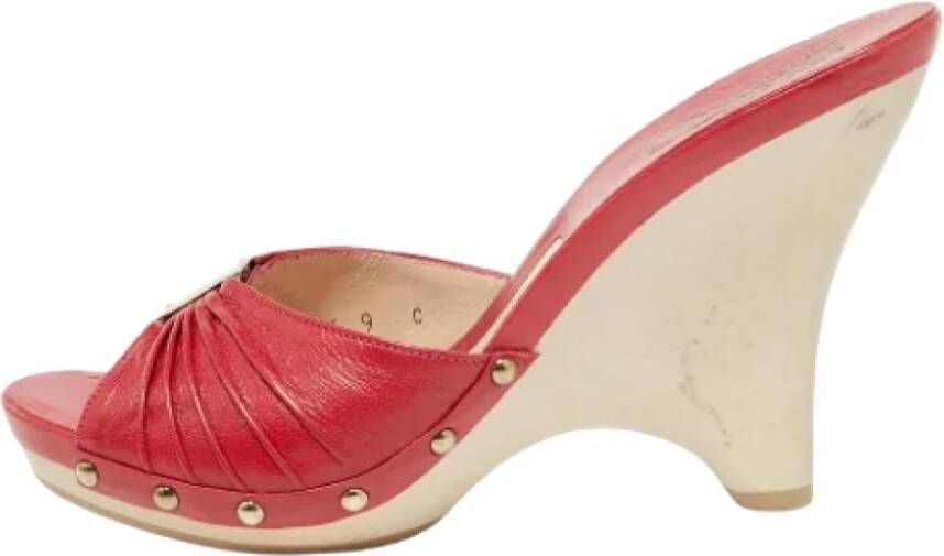 Salvatore Ferragamo Pre-owned Leather sandals Red Dames