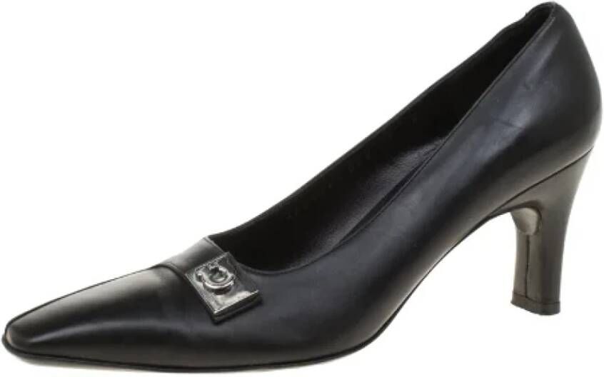 Salvatore Ferragamo Pre-owned Pumps Black Dames