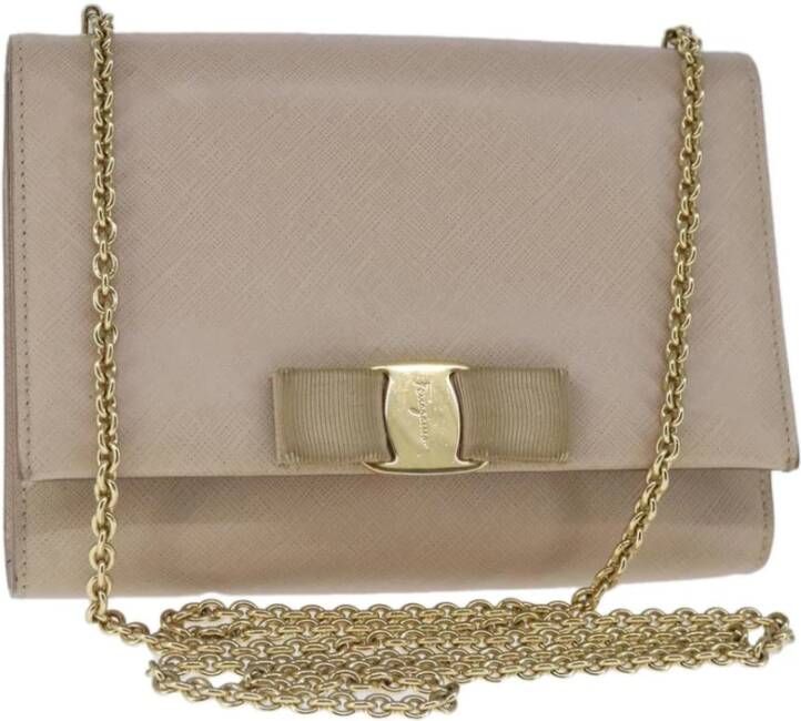 Salvatore Ferragamo Pre-owned Tweedehands Boog Kettingtas 22C941 Bleek Beige