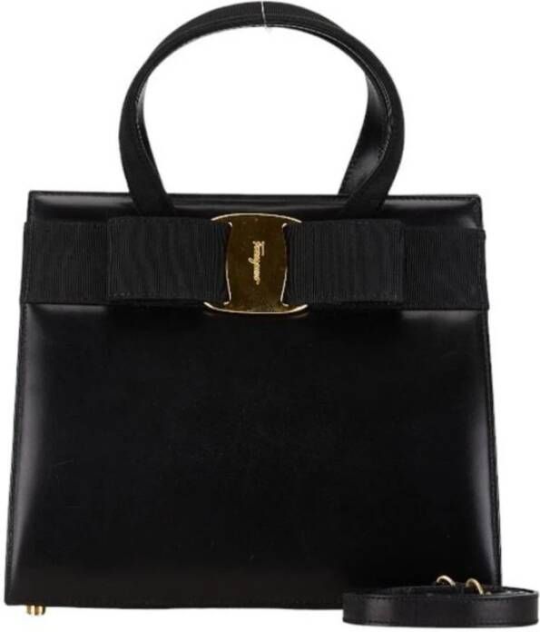 Salvatore Ferragamo Pre-owned Tweedehands Boogdetail Handtas