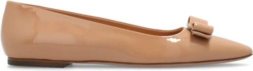 Salvatore Ferragamo Vara patent balletflats Beige Dames