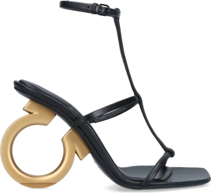 Salvatore Ferragamo Zwarte Sandalen met Runway Gancio T.10.5 Black Dames