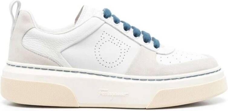 Salvatore Ferragamo Witte Sneakers met Rondeeus en Vetersluiting White Dames