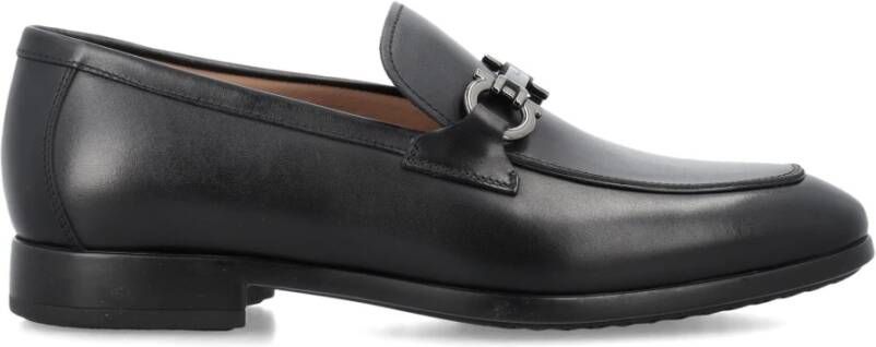 Salvatore Ferragamo Zwarte Gesloten Schoenen Aw23 Tijdloze Stijl Penny Loafers Black Heren