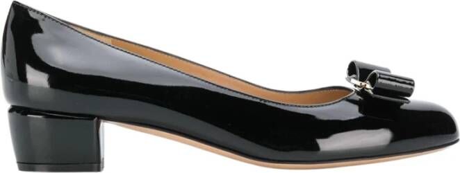 Salvatore Ferragamo women's leather pumps court shoes high heel fiocco Vara Zwart Dames