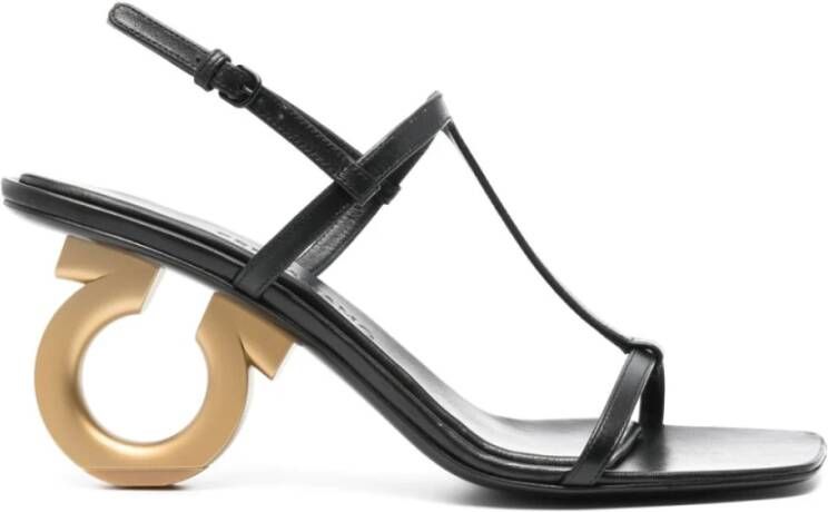 Salvatore Ferragamo Zwarte platte schoenen met vierkante neus Black Dames