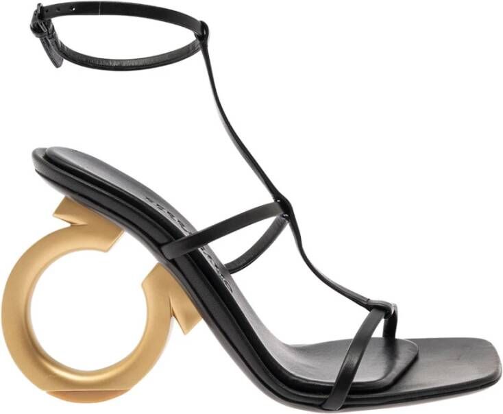 Salvatore Ferragamo Zwarte Sandalen met Runway Gancio T.10.5 Zwart Dames