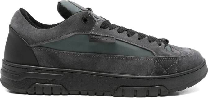 Santha Casual Sneaker