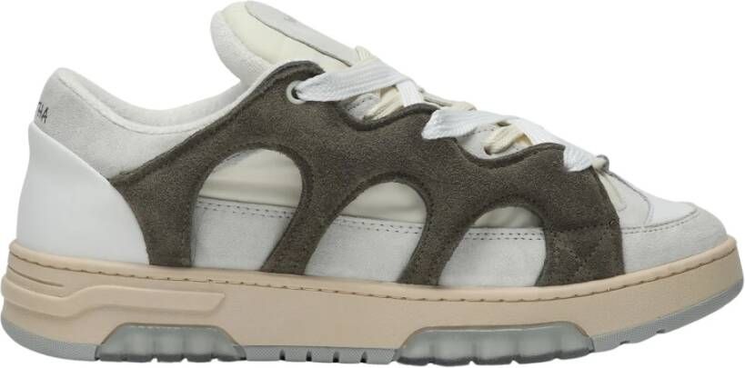 Santha Lage Sneakers