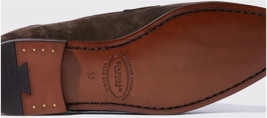 Scarosso Handgemaakte donkerbruine suède loafers met horsebit detail Brown Dames
