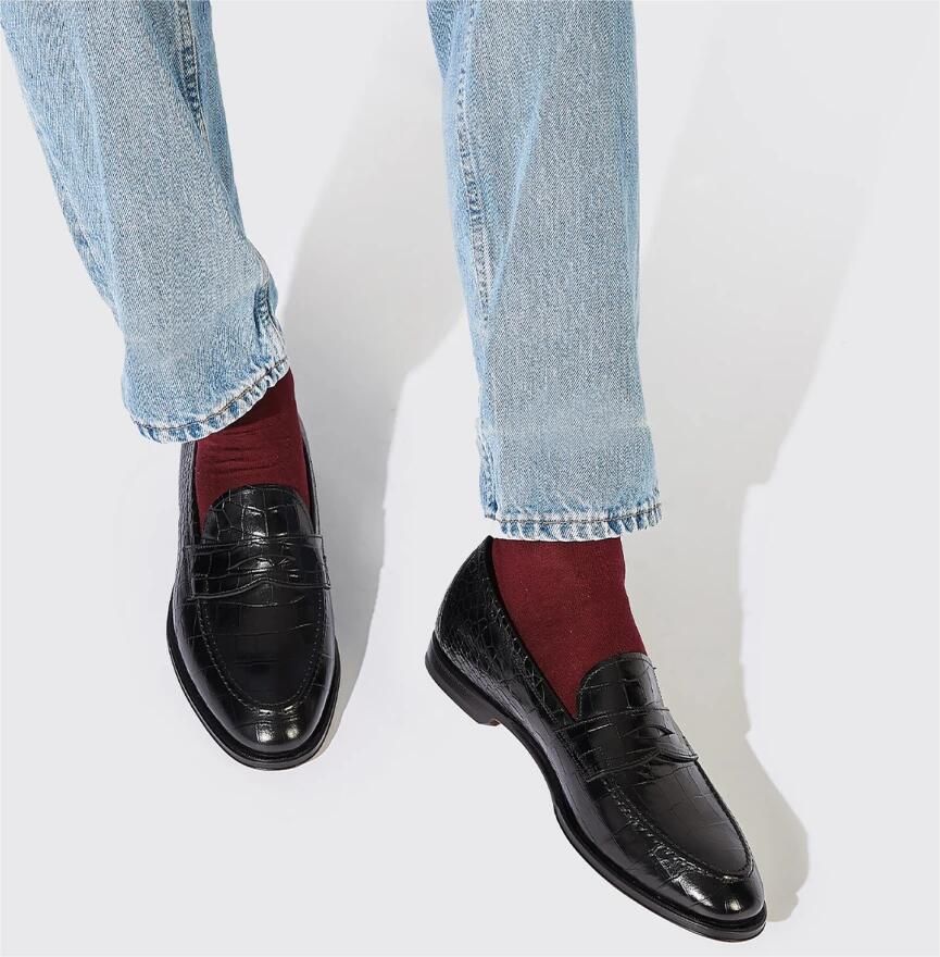 Scarosso Handgemaakte krokodillenprint loafers Black Heren