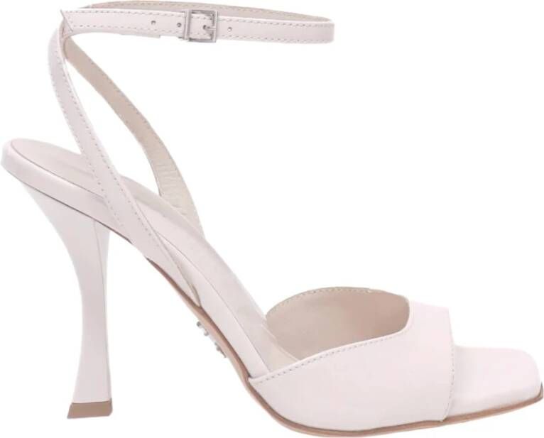 Sergio Levantesi Beige Lakleren Sandaal Beige Dames