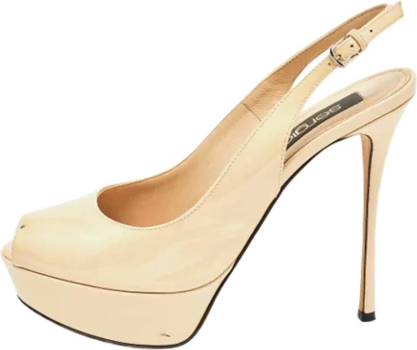 Sergio Rossi Pre-owned Leather heels Beige Dames