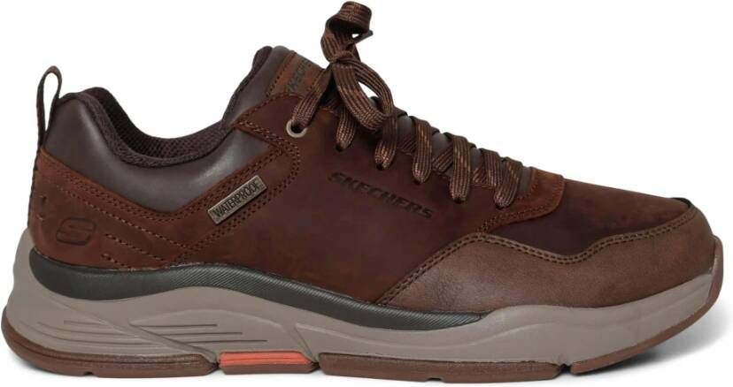 Skechers Waterdichte Donkerbruine Leren Sneakers Brown