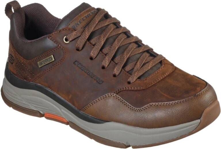 Skechers Waterdichte Donkerbruine Leren Sneakers Brown