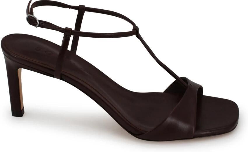Soeur Cecilie Sandals