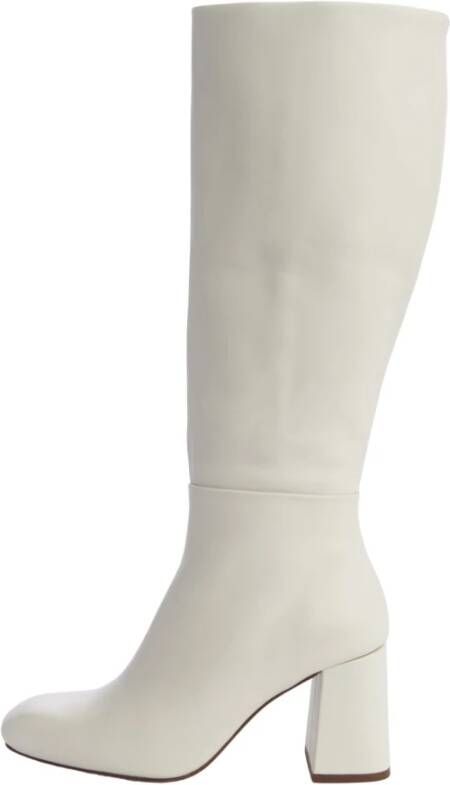 Souliers Martinez Ivory Leren Platte Hoge Laarzen van Martinez White Dames