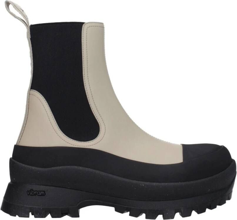 Stella McCartney Zwarte Leren Enkellaarzen met Logo aan de Achterkant