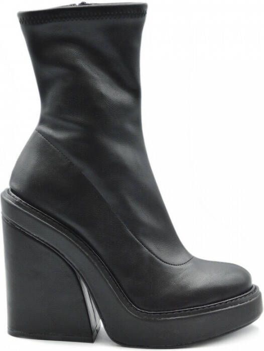 Steve Madden Verhoog je schoenenspel met haklaarzen Black Dames