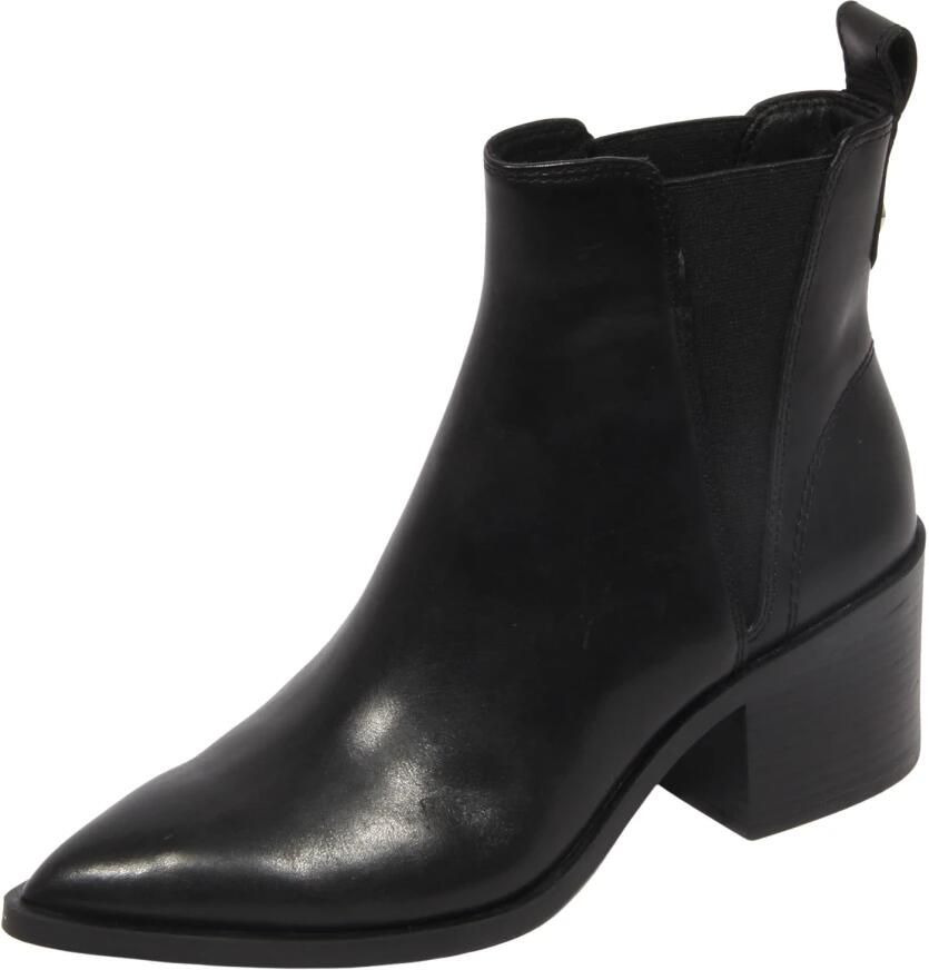 Steve Madden Audience