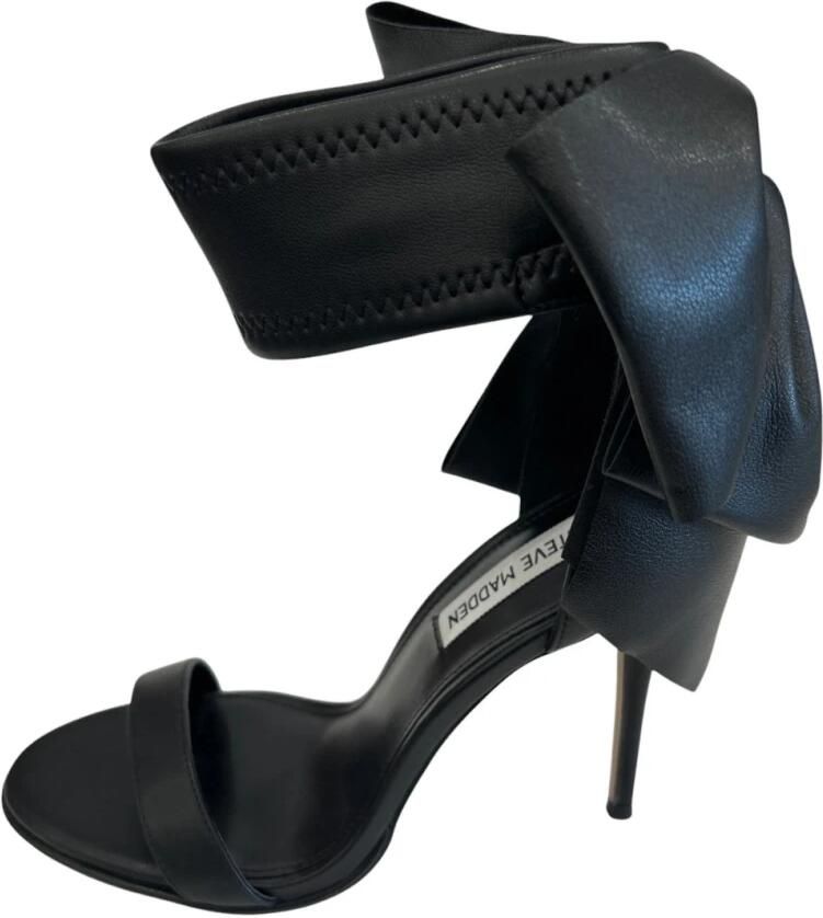 Steve Madden Elianna Sandal
