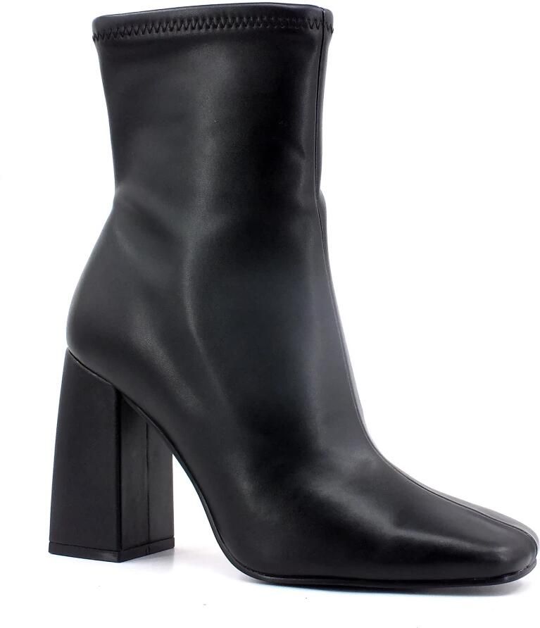 Steve Madden Zwarte Laarzen met Traverse Design Zwart Dames