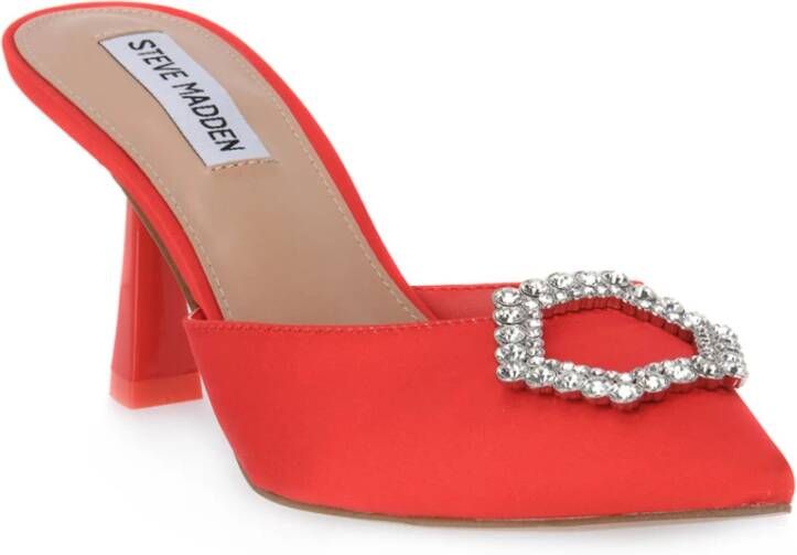 Steve Madden Verhoog je schoenenspel met Luxe City Satin Hakmuiltjes Rood Dames