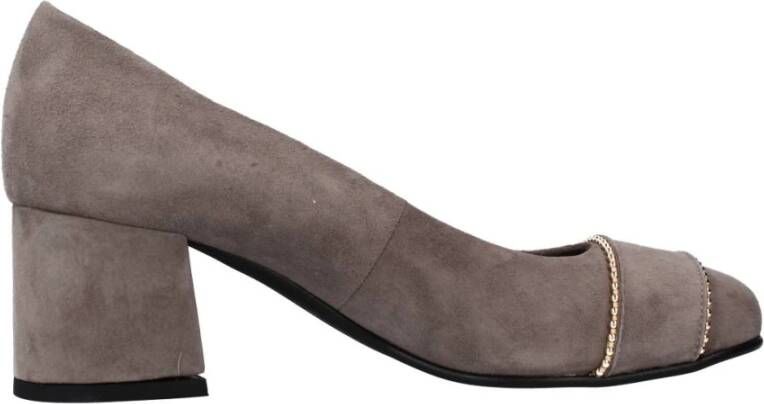 Stonefly Elegant Suede Pumps