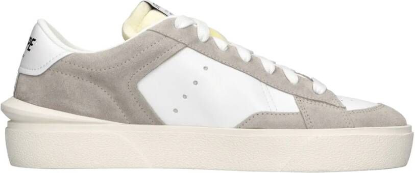 Strype Sneaker