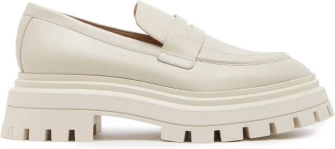 Stuart Weitzman Bedford Loafers Beige Dames