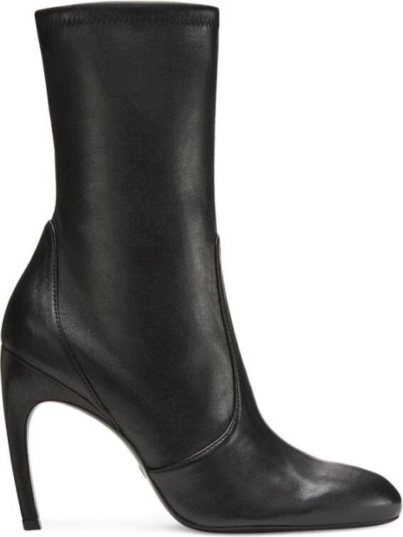 Stuart Weitzman Boots Lux Curl Ankle Boots in zwart