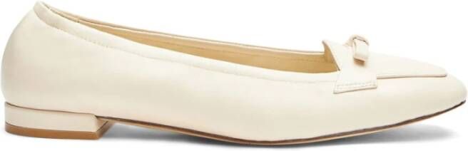 Stuart Weitzman Elegante Bow Loafer Schoen Beige Dames